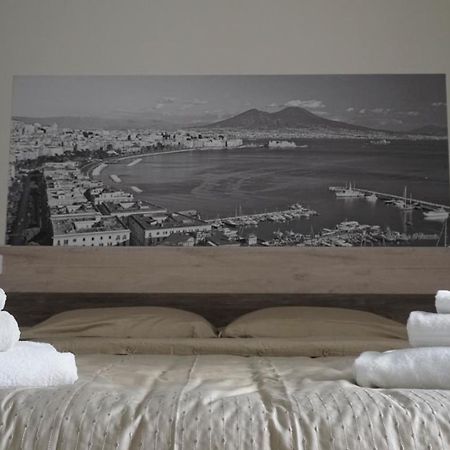 Donna Vicenza Bed & Breakfast ナポリ エクステリア 写真