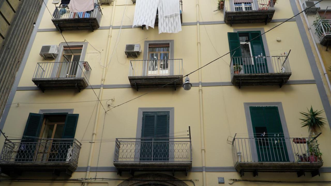 Donna Vicenza Bed & Breakfast ナポリ エクステリア 写真
